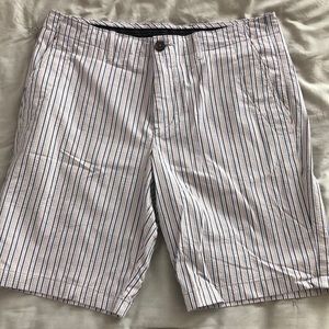 Tommy Bahama striped shorts size 32